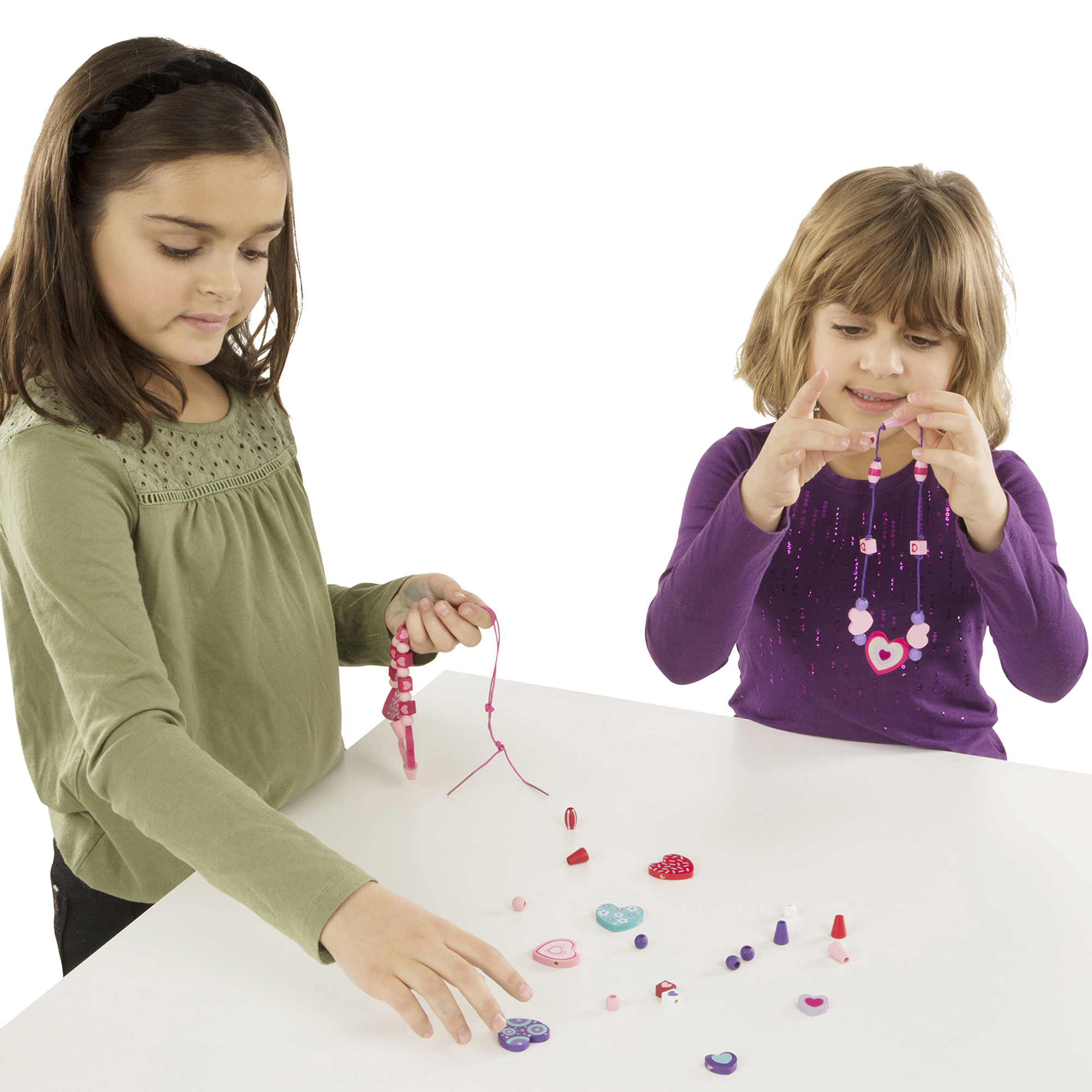 Melissa & Doug  ~ Created by Me! Heart Beads Wooden Bead Kit ~ 4+